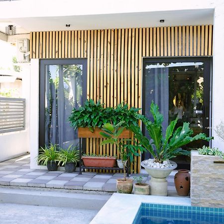 Urban Oasis Resort, Tarlac Екстериор снимка