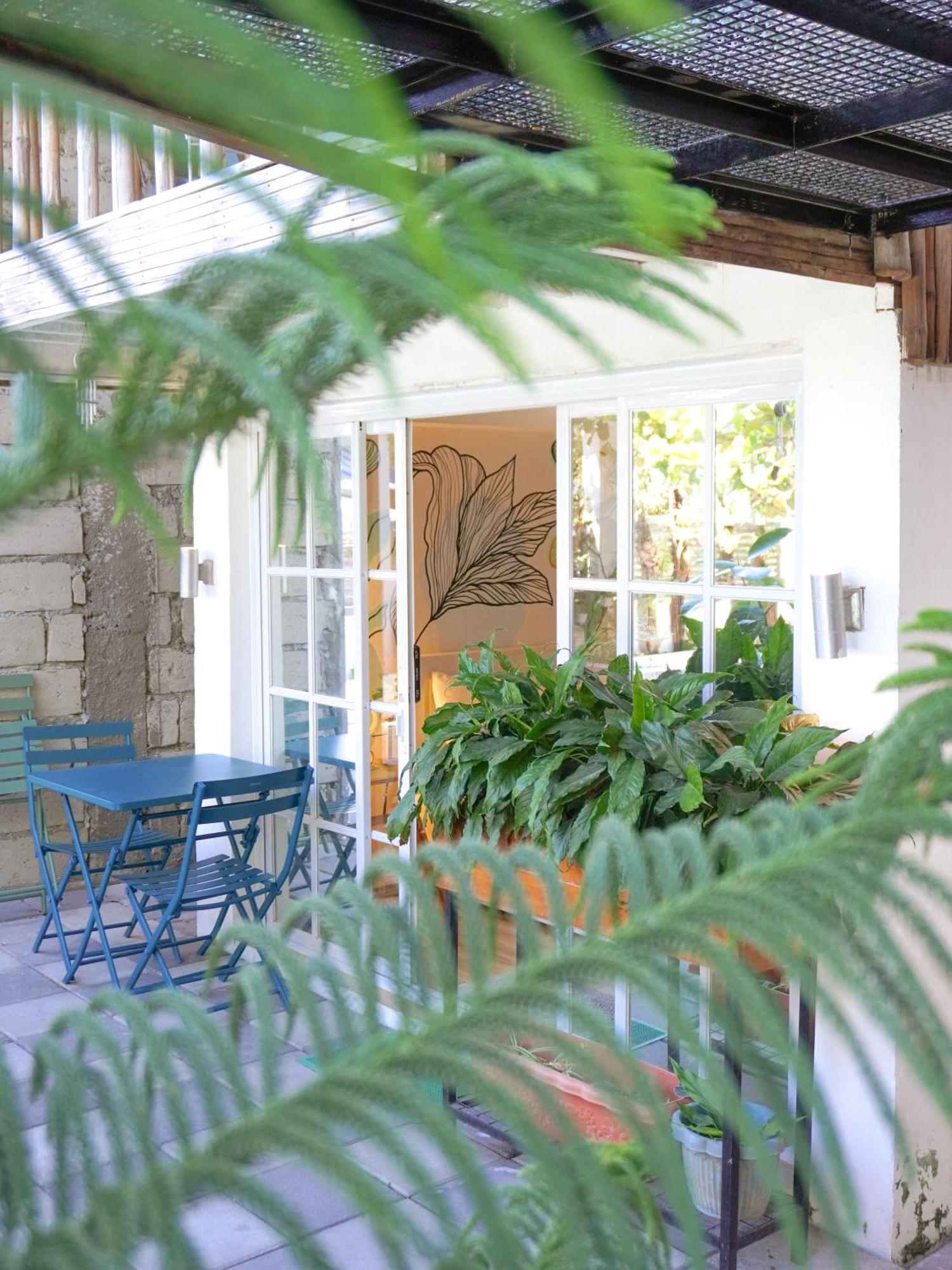 Urban Oasis Resort, Tarlac Екстериор снимка