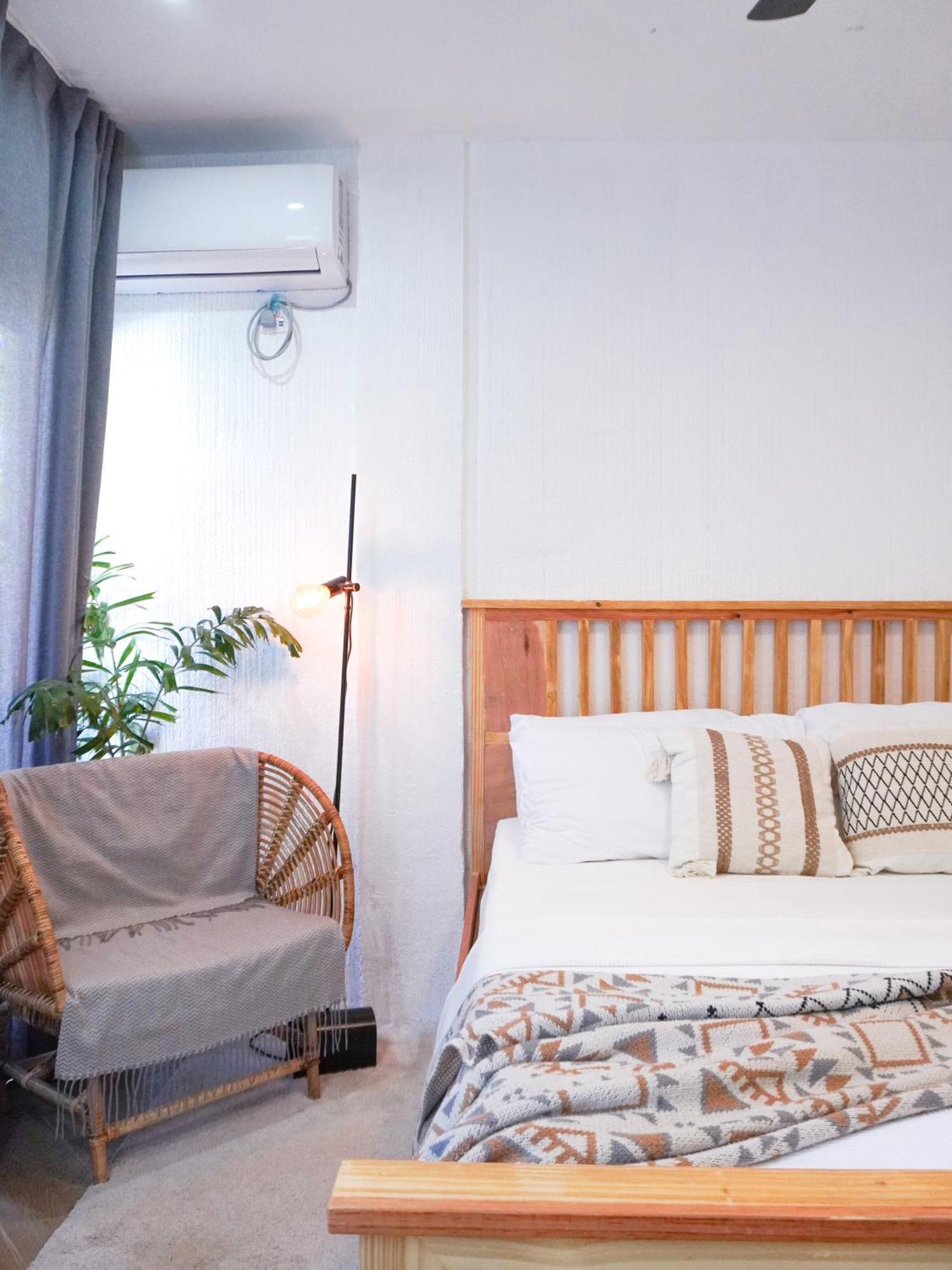 Urban Oasis Resort, Tarlac Екстериор снимка