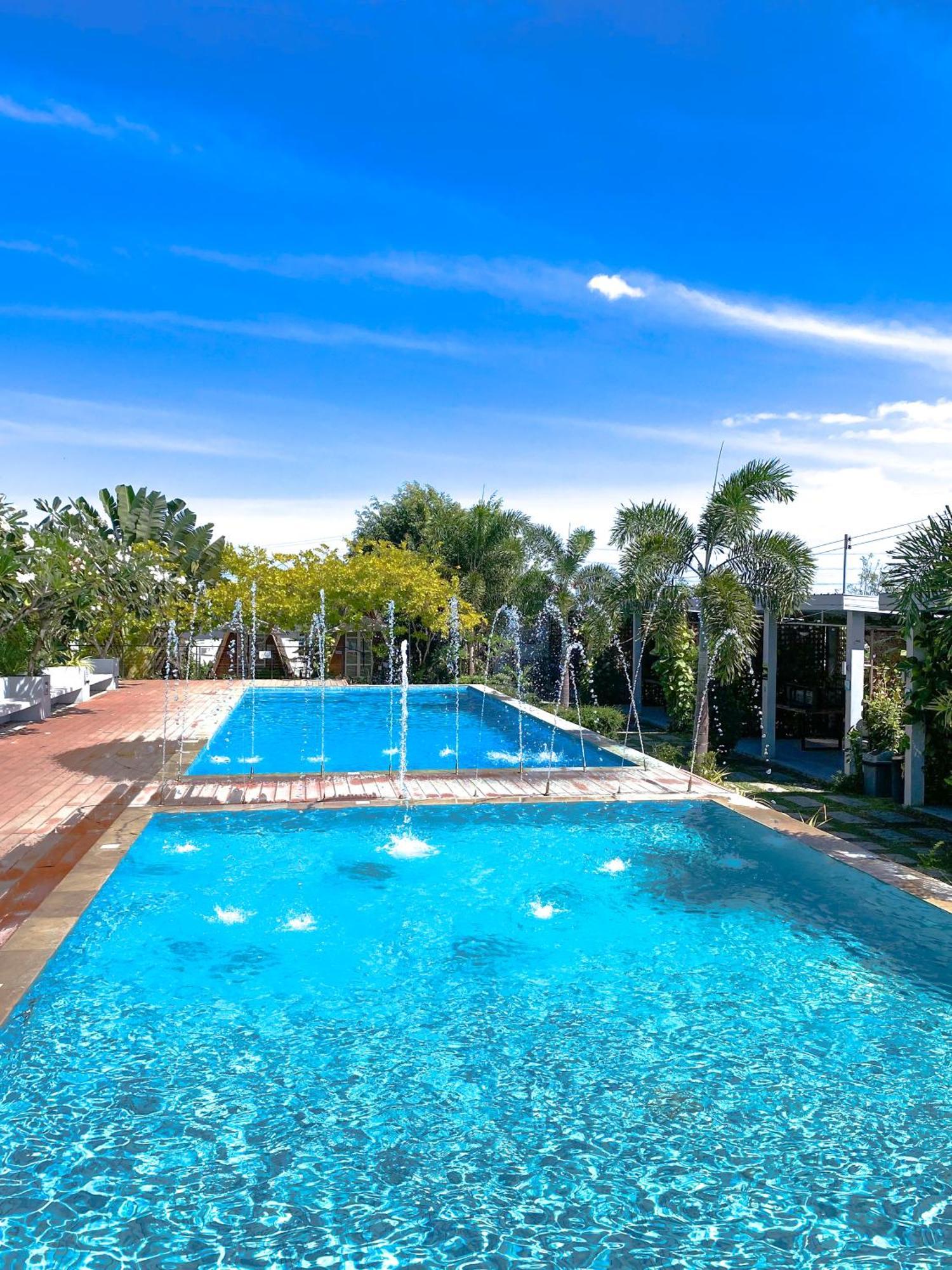 Urban Oasis Resort, Tarlac Екстериор снимка